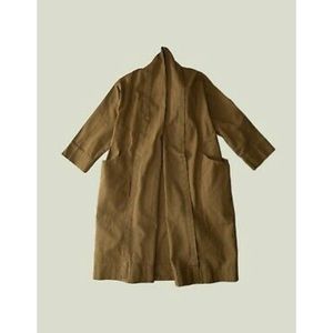 Elizabeth Suzann Clyde Trench in Clay